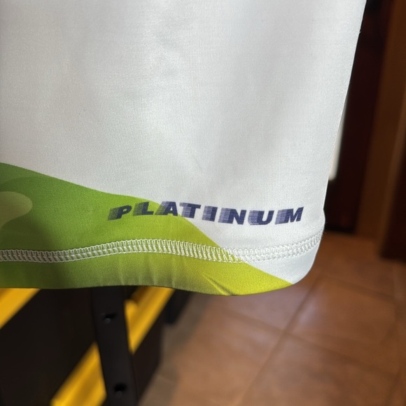 NWT PLATINUM SUN EXCLUSIVE Long Sleeve Rash Guard UPF 50+ Rainbow Size Small - Picture 11 of 16